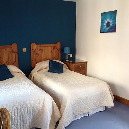The Golden Boar Inn Bury St. Edmunds Bilik gambar
